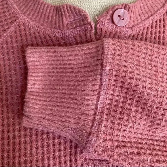 Old Navy Women’s Dusty Rose Thermal XS - Picture 4 of 5
